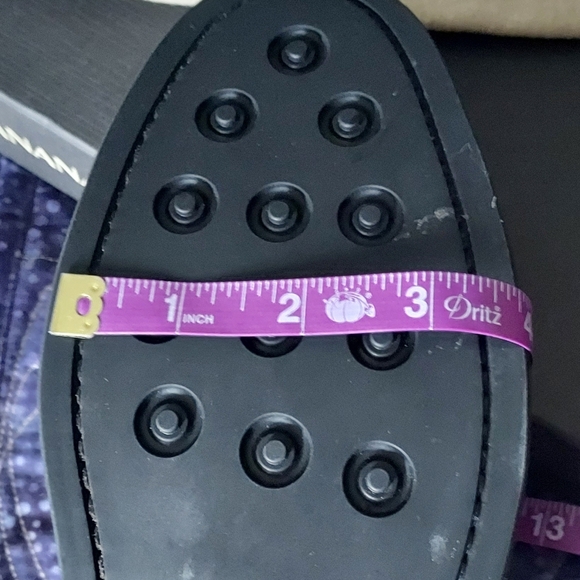 NIB Banana Republic gold leather oxfords,  size 8, made on Portugal - Picture 15 of 16